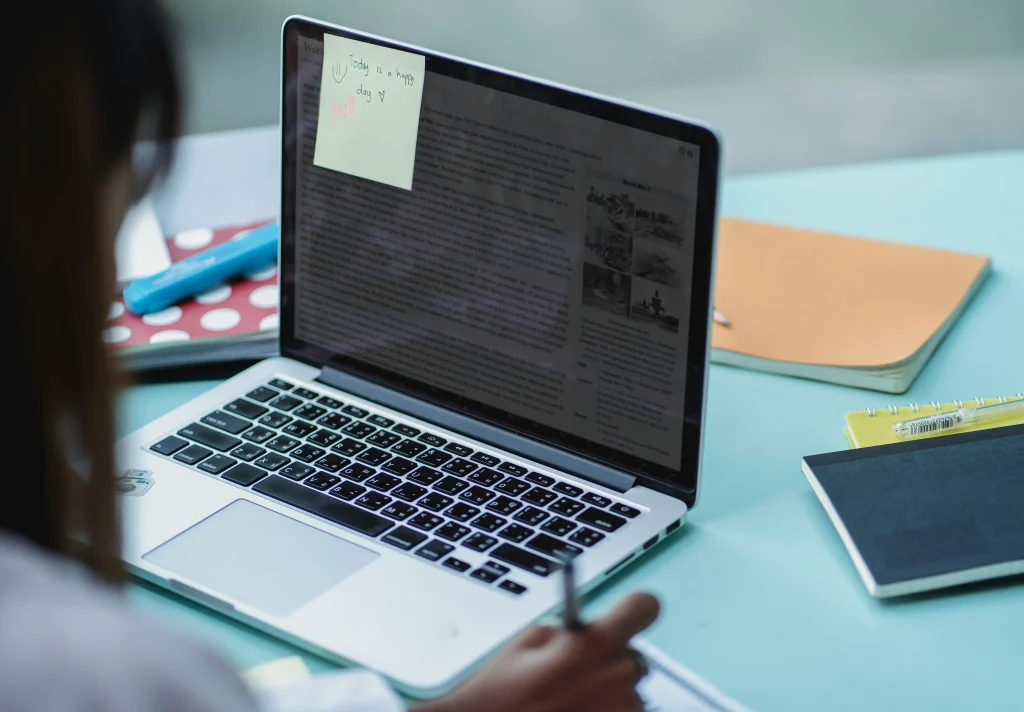 Student and content writer using online word counter tool